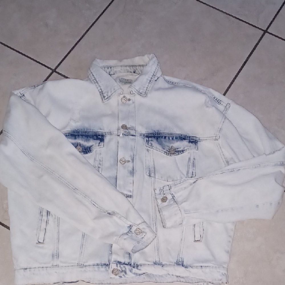SEEK REFUGE/distressed/white Jacket/white Light.. Size S..